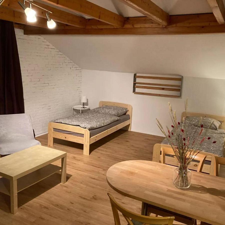 Gastezimmer Dusterhus Gemmingen Extérieur photo